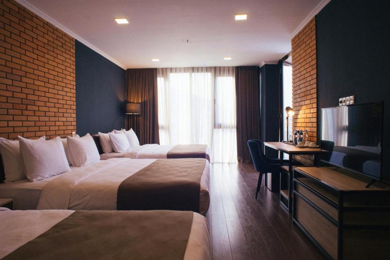Bricks Hotel تبليسي المظهر الخارجي الصورة