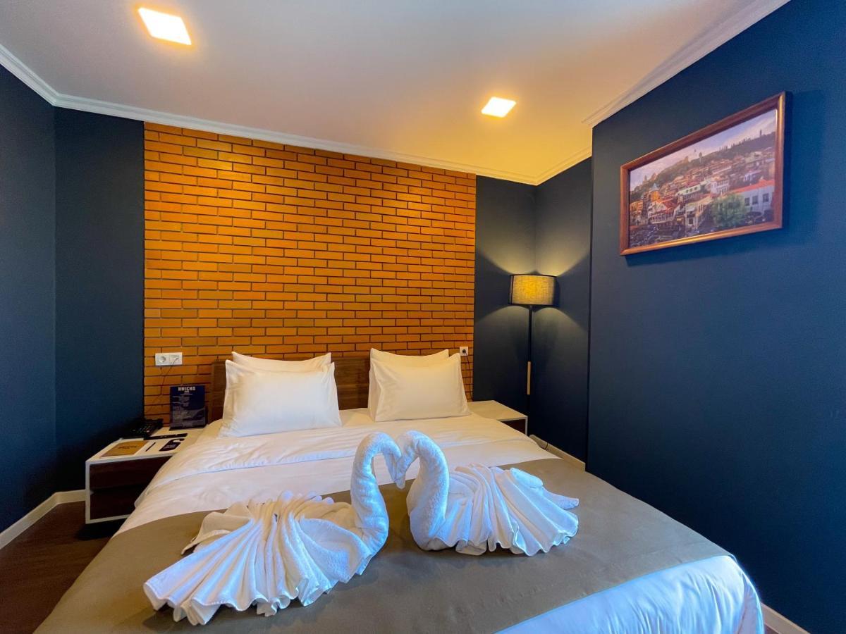 Bricks Hotel تبليسي المظهر الخارجي الصورة