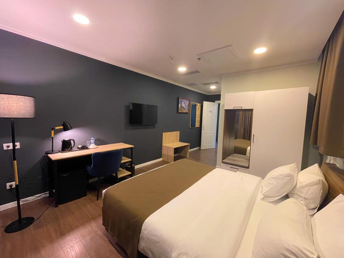 Bricks Hotel تبليسي المظهر الخارجي الصورة
