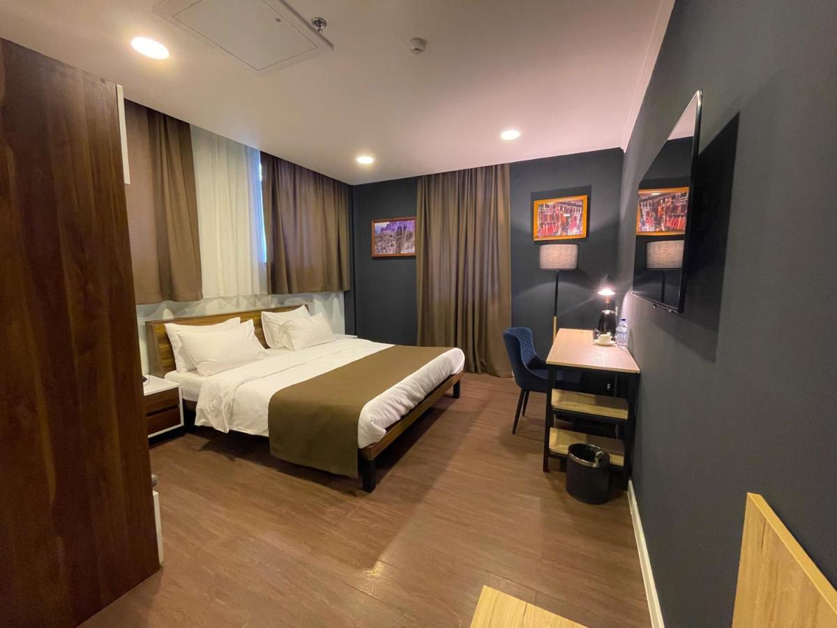 Bricks Hotel تبليسي المظهر الخارجي الصورة