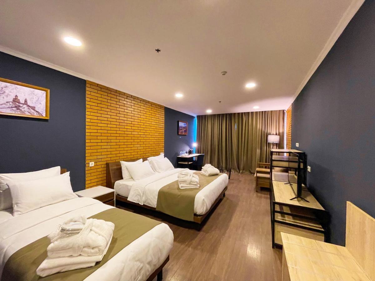 Bricks Hotel تبليسي المظهر الخارجي الصورة