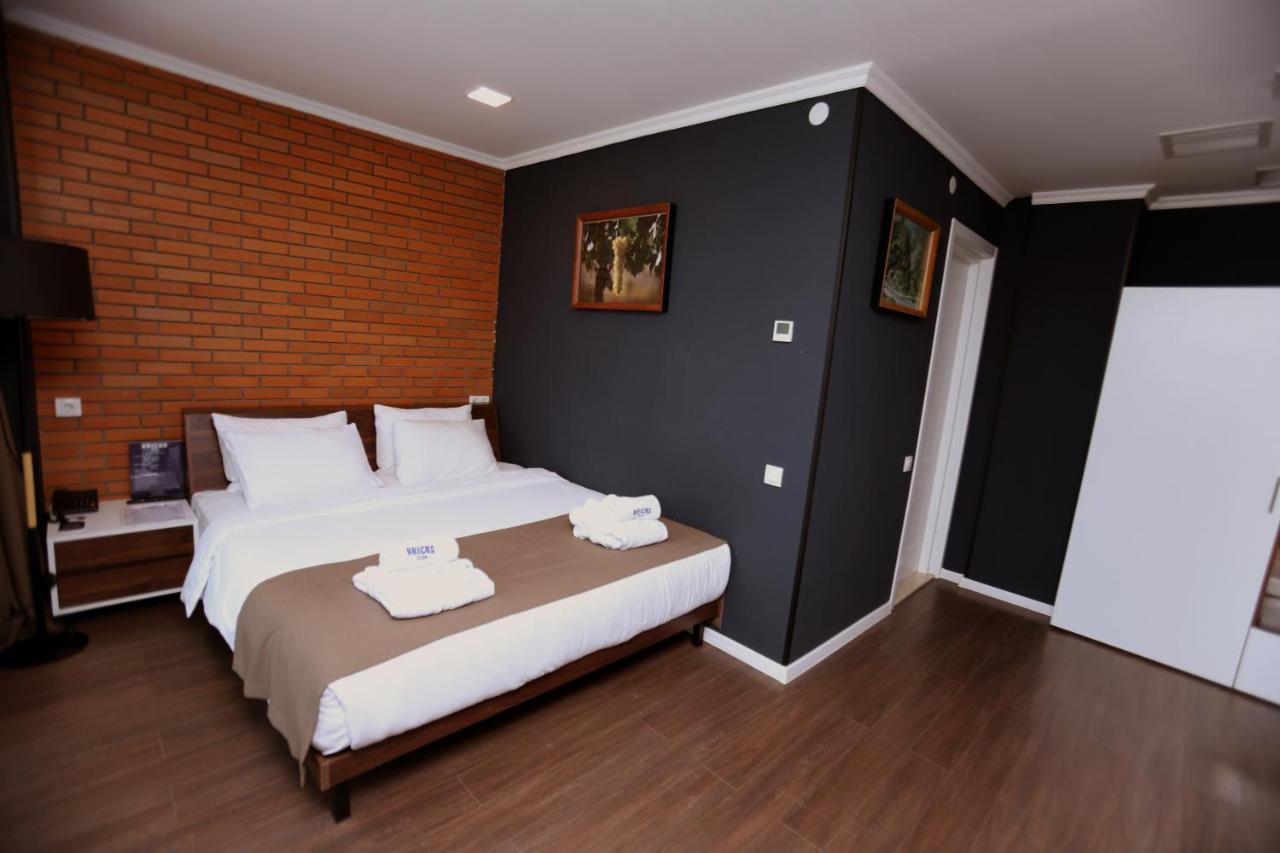Bricks Hotel تبليسي المظهر الخارجي الصورة