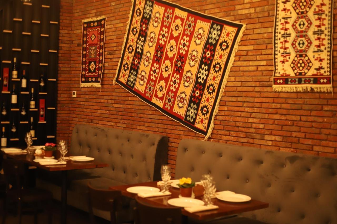 Bricks Hotel تبليسي المظهر الخارجي الصورة