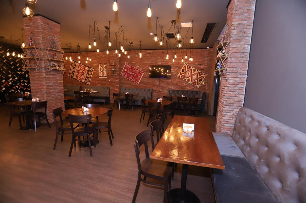 Bricks Hotel تبليسي المظهر الخارجي الصورة