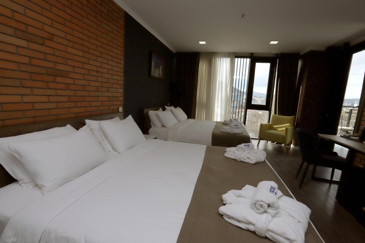 Bricks Hotel تبليسي المظهر الخارجي الصورة
