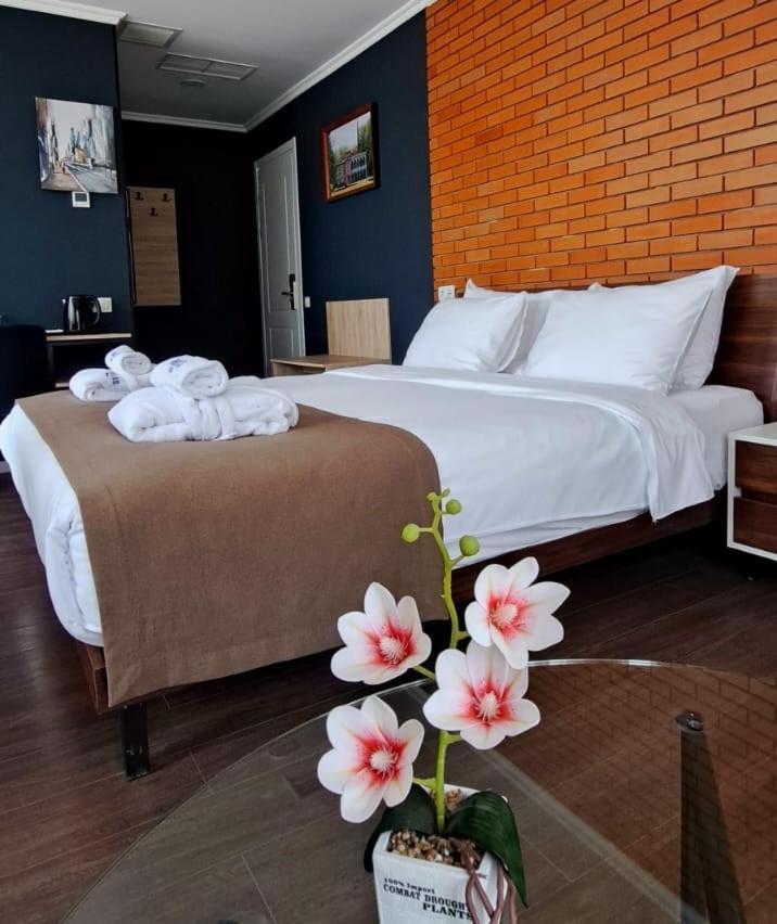 Bricks Hotel تبليسي المظهر الخارجي الصورة