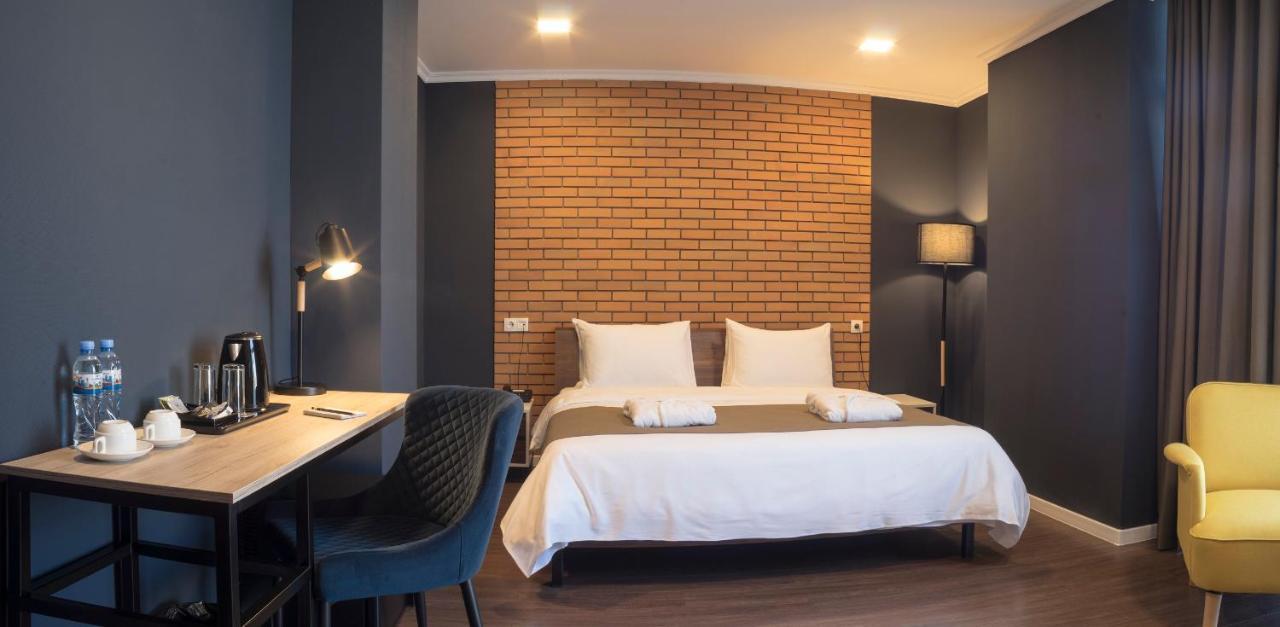 Bricks Hotel تبليسي المظهر الخارجي الصورة
